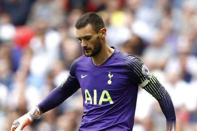 8, 洛里昂年轻门将连续扑点创纪录  