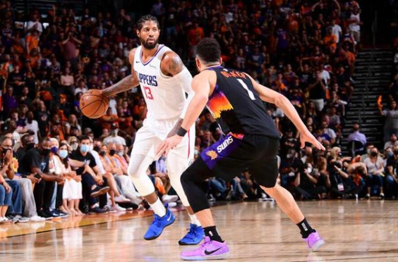  布克末节连得十分救主，太阳险胜快船保排名  